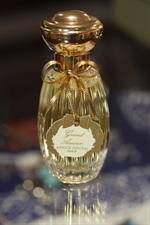 voir cet article : Annick Goutal Grand Amour Eau de Toilette 50 ml