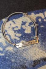 voir cet article : Scooter Bijoux Bracelet Believe