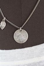 voir cet article : Iro Collier