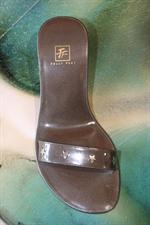 voir cet article : Folly Feet Tong compensée Habiba