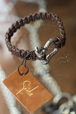 voir cet article : Gisèle Bracelet tressé cuir