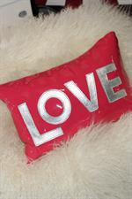 voir cet article : Maison de Vacances Coussin Love