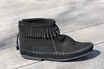 voir cet article : Minnetonka Boots enfant en daim