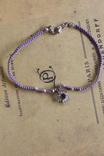 voir cet article : Catherine Michiels Bracelet Etoile de David sur soie