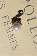 voir cet article : Reminiscence Bijoux Armelle la perle