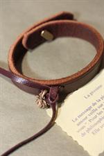 voir cet article : Catherine Michiels Pivoine sur cuir
