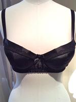 voir cet article : Fifi Chachnil Soutien gorge Sapristi noir