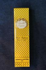 voir cet article : Annick Goutal Huile parfumée pour le corps Vanille Exquise