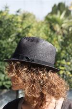 voir cet article : Maison Michel Chapeau Paul