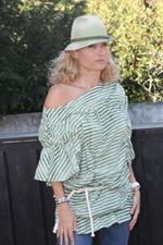 voir cet article : Valentina Vox Robe poncho smocké