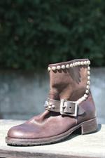 voir cet article : HTC Shoes motor boots