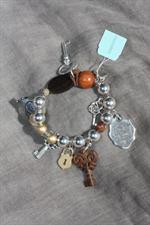 voir cet article : Reminiscence Bijoux Bracelet serrure