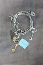 voir cet article : Reminiscence Bijoux Bracelet Reminiscence