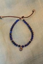 voir cet article : Catherine Michiels Bracelet Lapiz lazuli et main en diamant