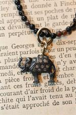 voir cet article : Catherine Michiels Sautoir en agathe noire et Tod diamant