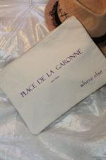 voir cet article : Where Else Pochette Place de la Garonne
