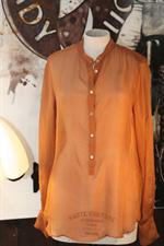 voir cet article : Forte Forte Chemise col mao en soie