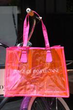 voir cet article : Where Else Sac de plage TUTTI FRUTTI PLAGES DE PAMPELONNE