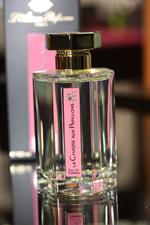 voir cet article : l'Artisan Parfumeur La Chasse aux Papillons - 100 ml