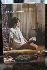 voir cet article : Naive Carla Bruni