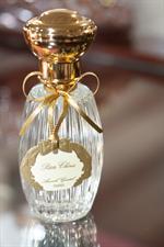 voir cet article : Annick Goutal Petite Chérie Eau de toilette 50 ml
